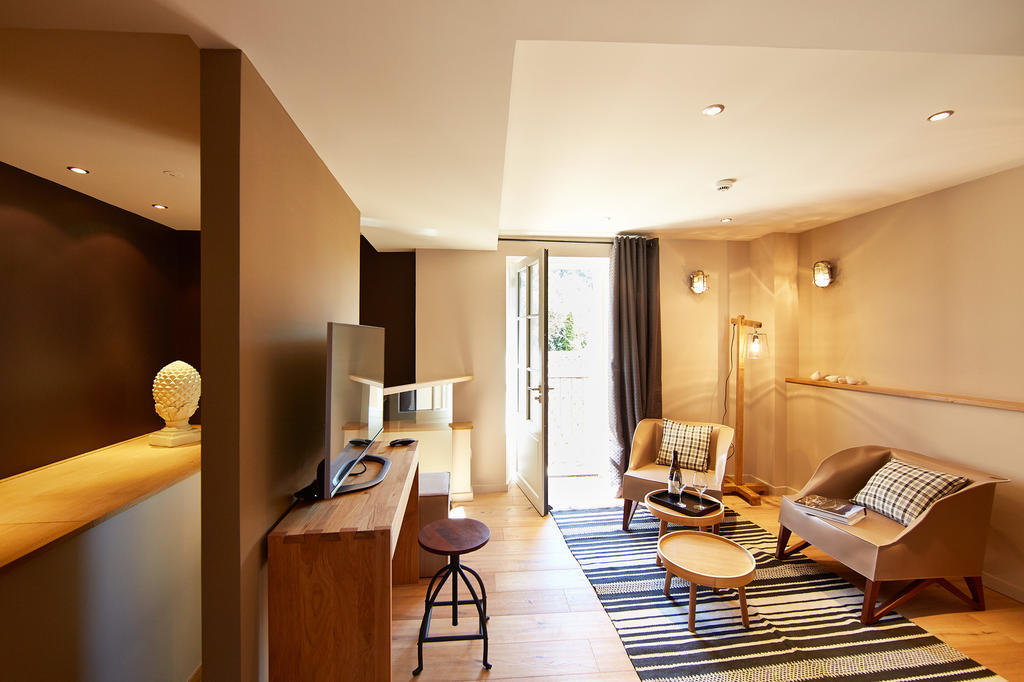 Les Chambres De L'Oustalet, Chambres D'Hotes Et Restaurant Etoile Gigondas Habitación foto