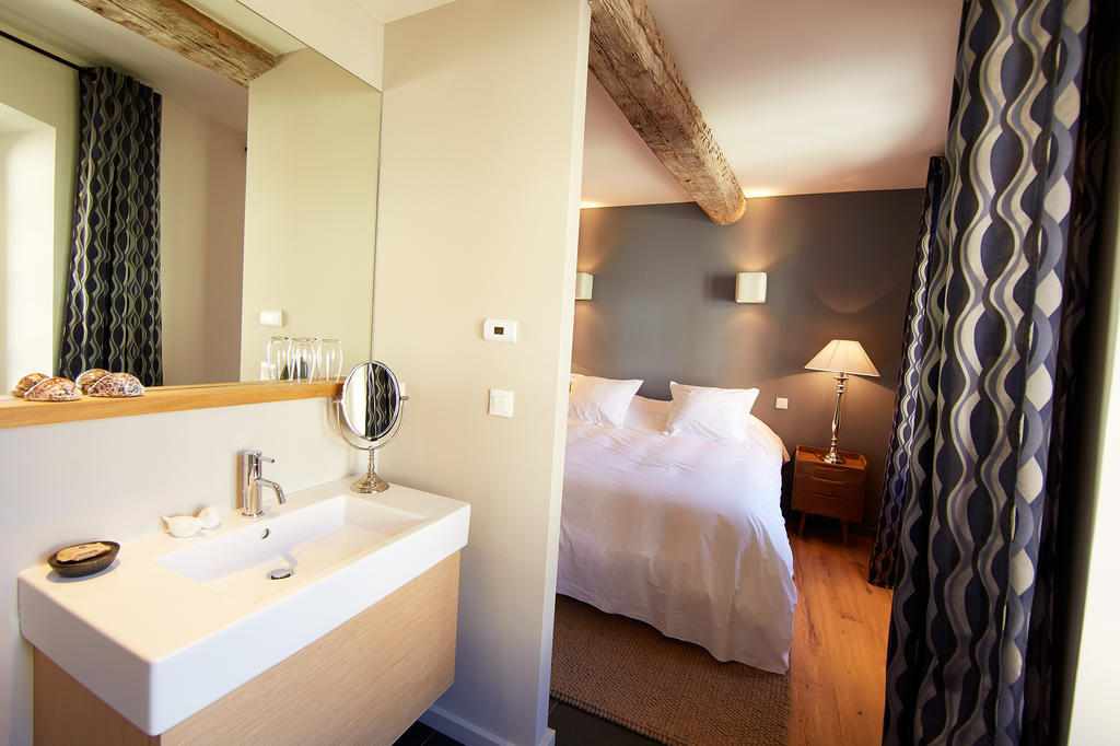 Les Chambres De L'Oustalet, Chambres D'Hotes Et Restaurant Etoile Gigondas Habitación foto