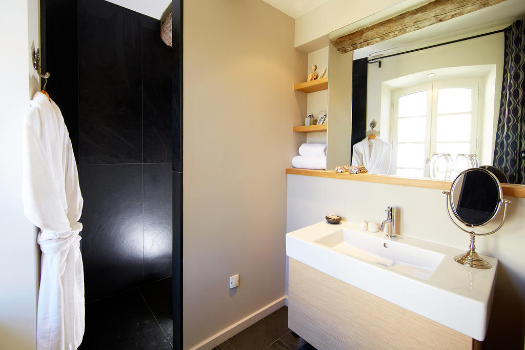 Les Chambres De L'Oustalet, Chambres D'Hotes Et Restaurant Etoile Gigondas Habitación foto